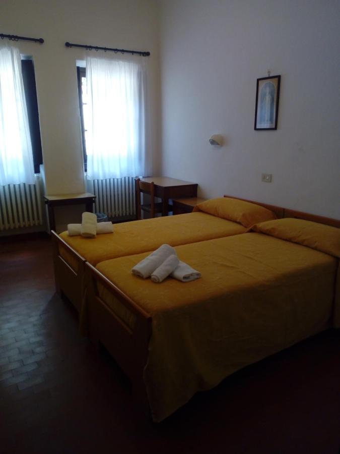 Oasi San Francesco - Casa Per Ferie Hotel Chiusi della Verna Kültér fotó