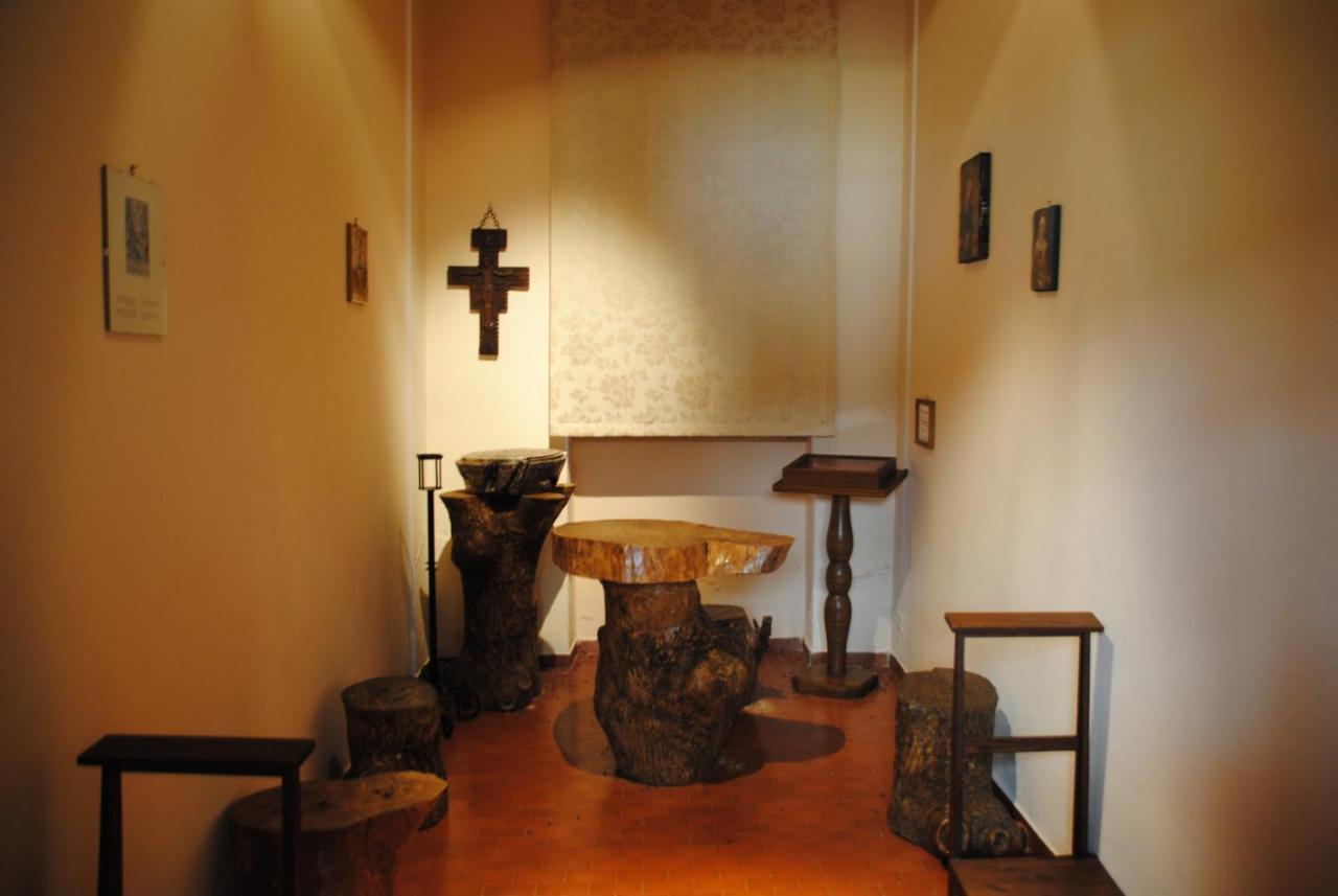 Oasi San Francesco - Casa Per Ferie Hotel Chiusi della Verna Kültér fotó